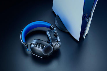 Auscultadores Razer BlackShark V3 x Hyperspeed preto Playstation / RZ04-05420400-R3G1 branco - imagem 2