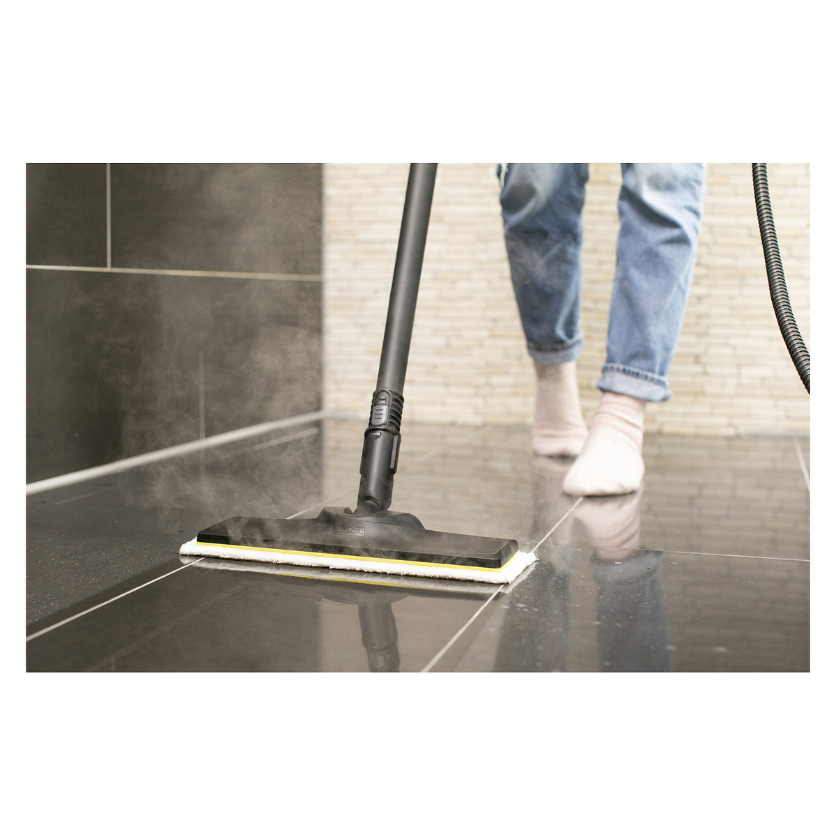Aspirador Kärcher SC 2 EasyFix (wei / Preto, 1.500 Watt, mit Bodenreinigungsset EasyFix) - Kärcher
