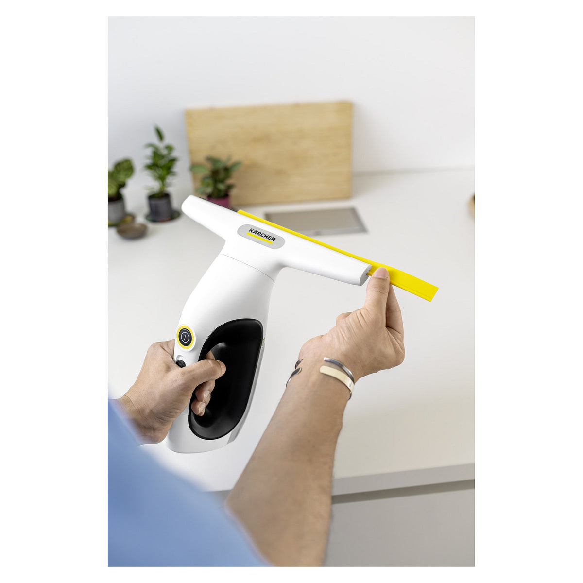 Aspirador Kärcher WV 2 Universal Care - Kärcher