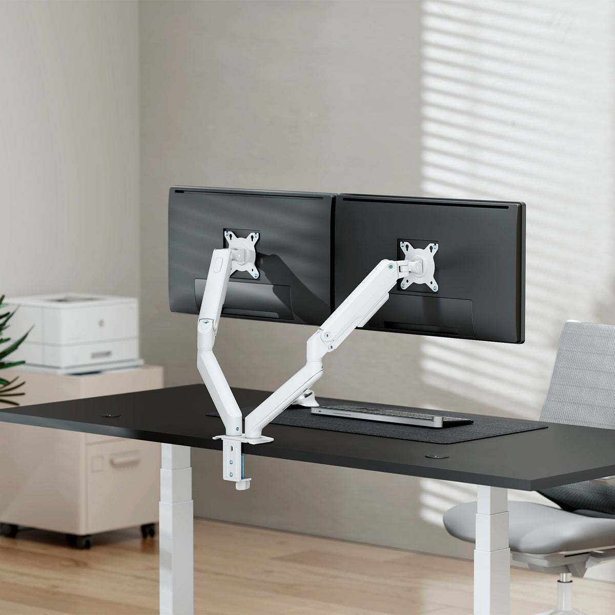 Suporte de mesa com contrapeso para 2 monitores Aisens DT32TSR-439/ giratório/ inclinável/ 9kg