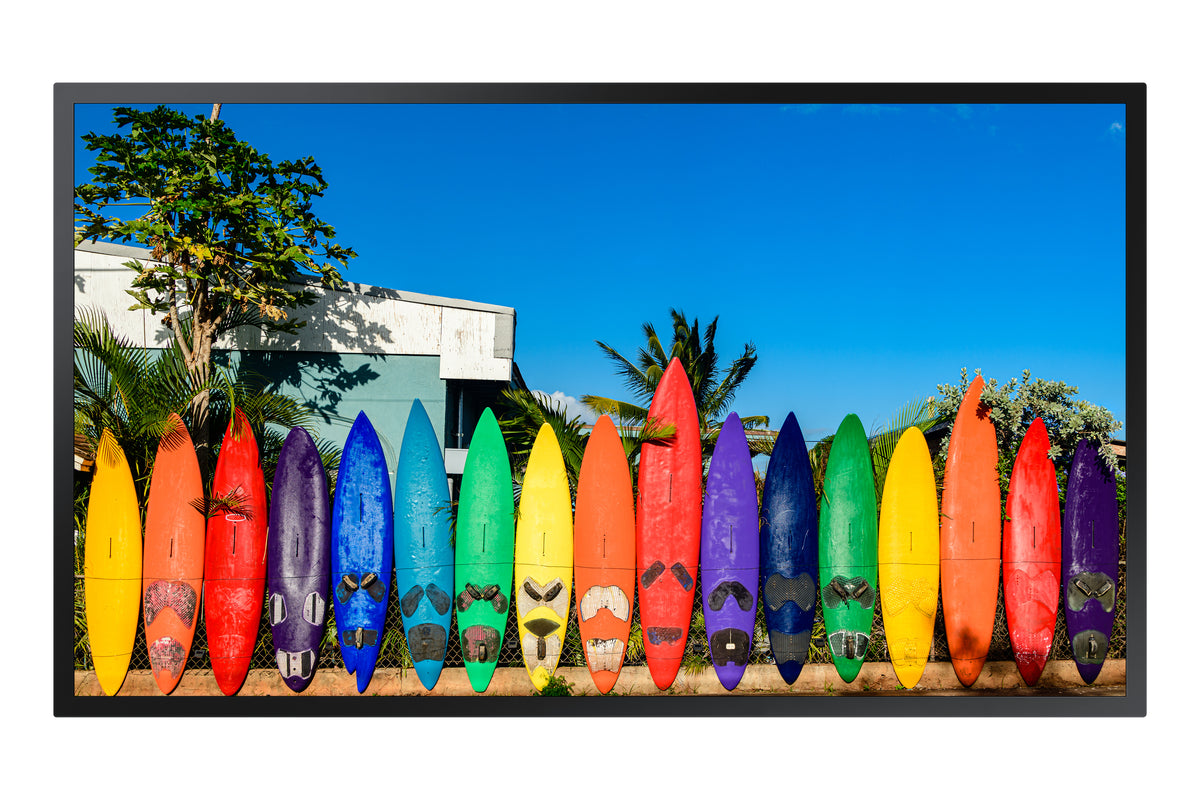 Samsung OM55B Digital signage flat panel 139.7 cm (55") LCD Wi-Fi 3000 cd/m² 4K Ultra HD Black Built-in processor Tizen 5.0 24/7 Promote content in any storefront window Samsung’s OM46B was designed with a storefront window display in mind. It projec