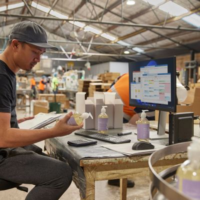 Computador HP Pro 400 G9 - mini Core i5 i5-14500T 1.7 GHz