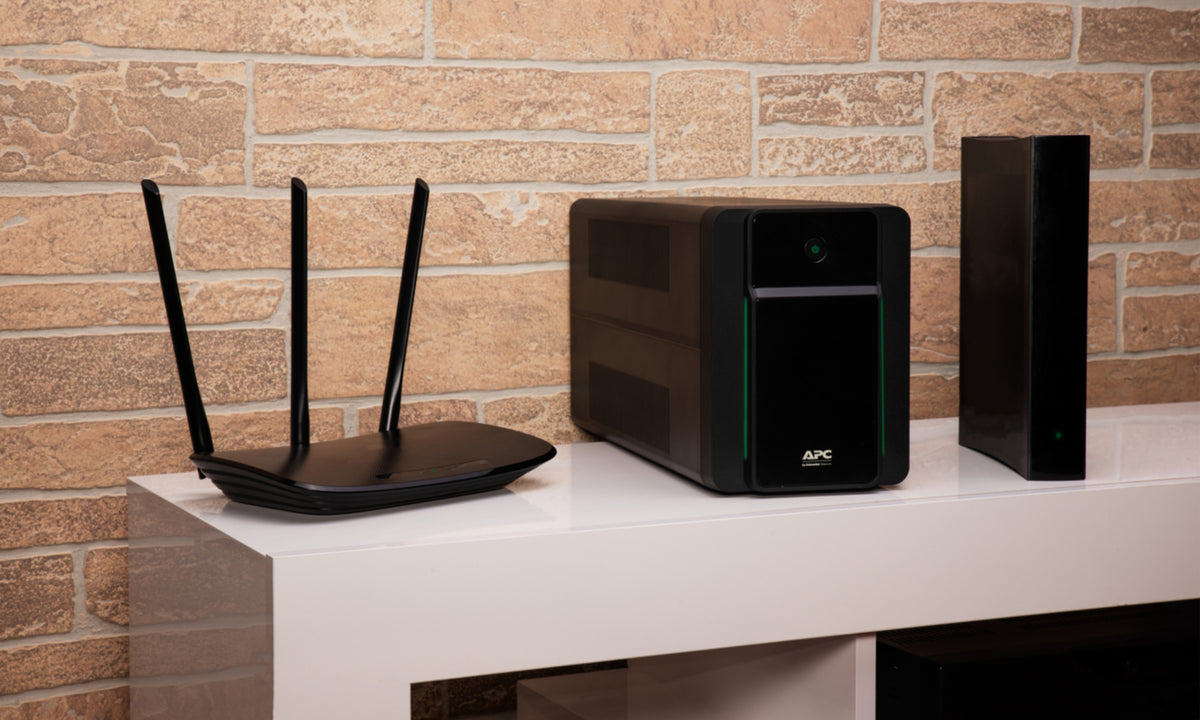 UPS APC Back 1200VA/650W 4 tom Schuko USB A+C - imagem 5