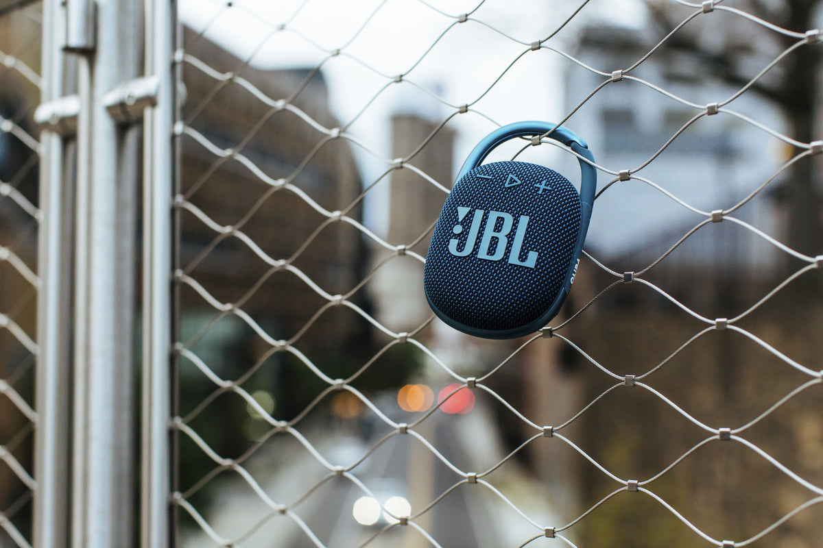 Coluna JBL Clip4BK / JBLCLIP4BLK preto - imagem 8