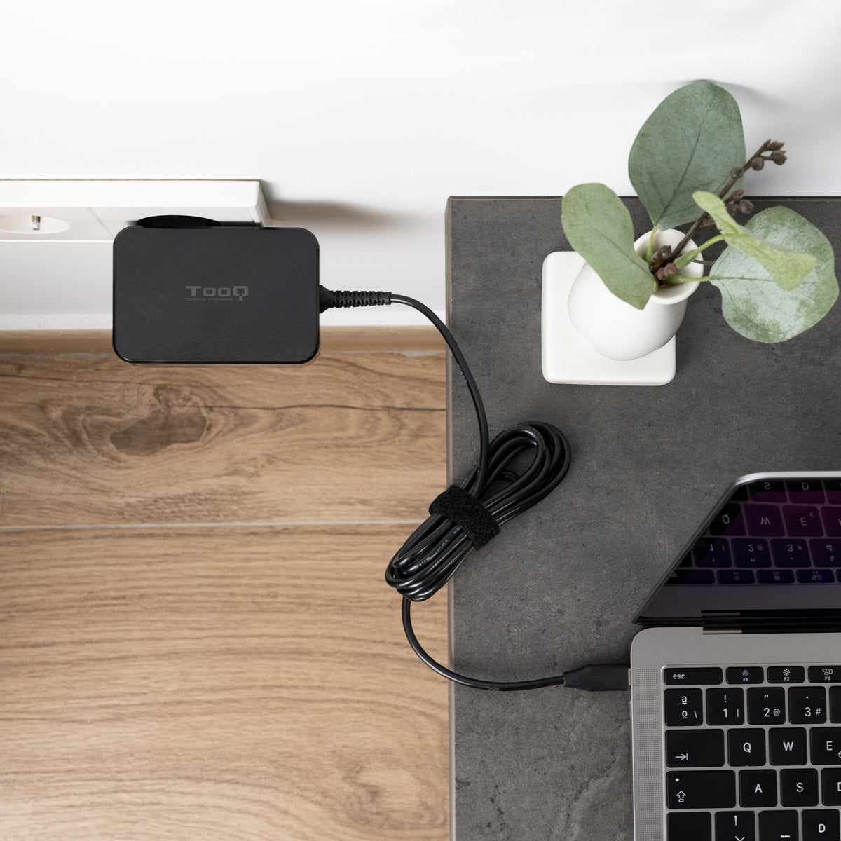 Carregador para Portátil Tooq GAN USB-C PD 100W Preto - imagem 7