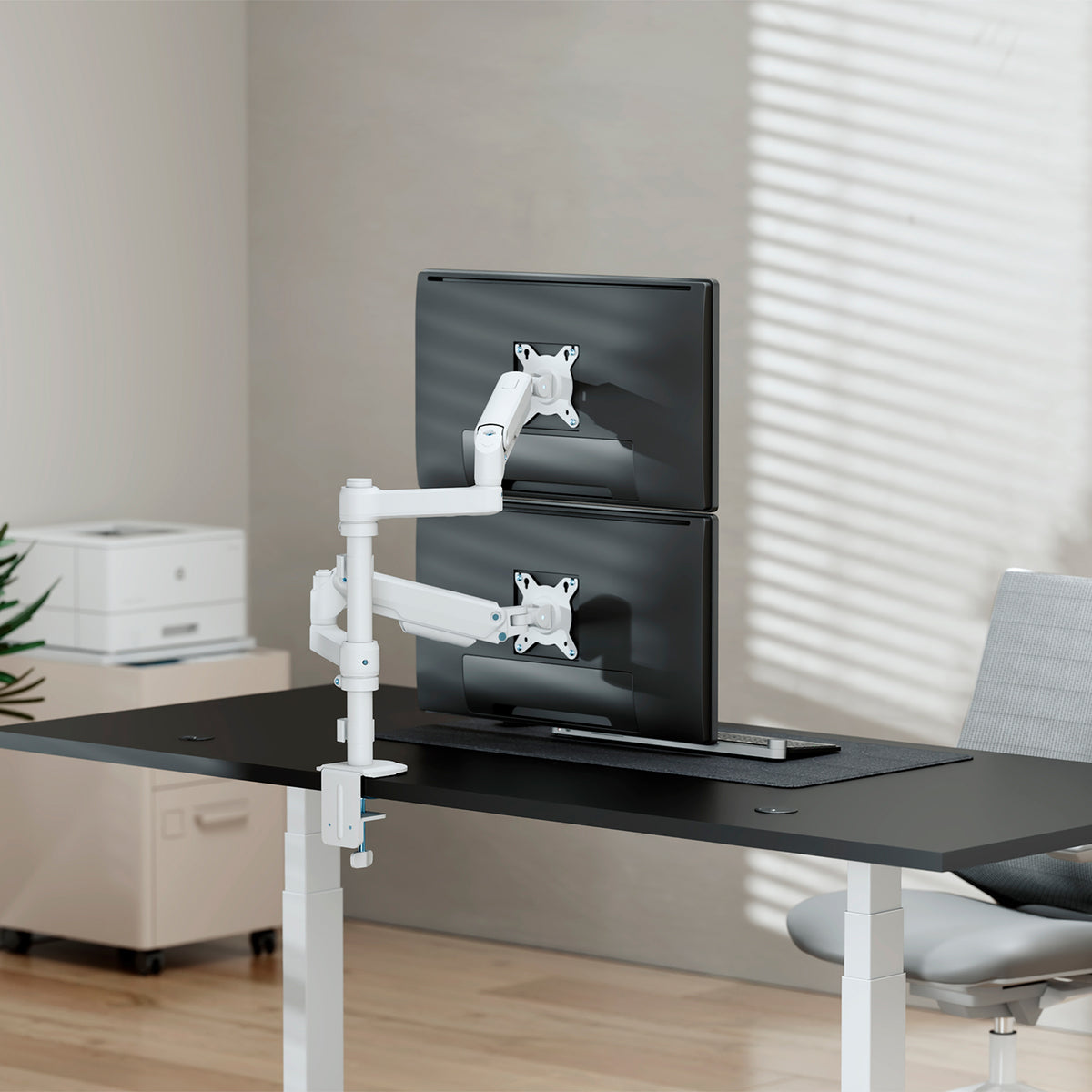 Suporte de mesa com contrapeso para 2 monitores Aisens DT32TSR-441/ giratório/ inclinável/ 9kg