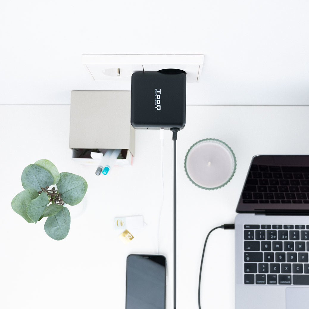 Carregador para Portátil Tooq conector USB-C 65W - imagem 9