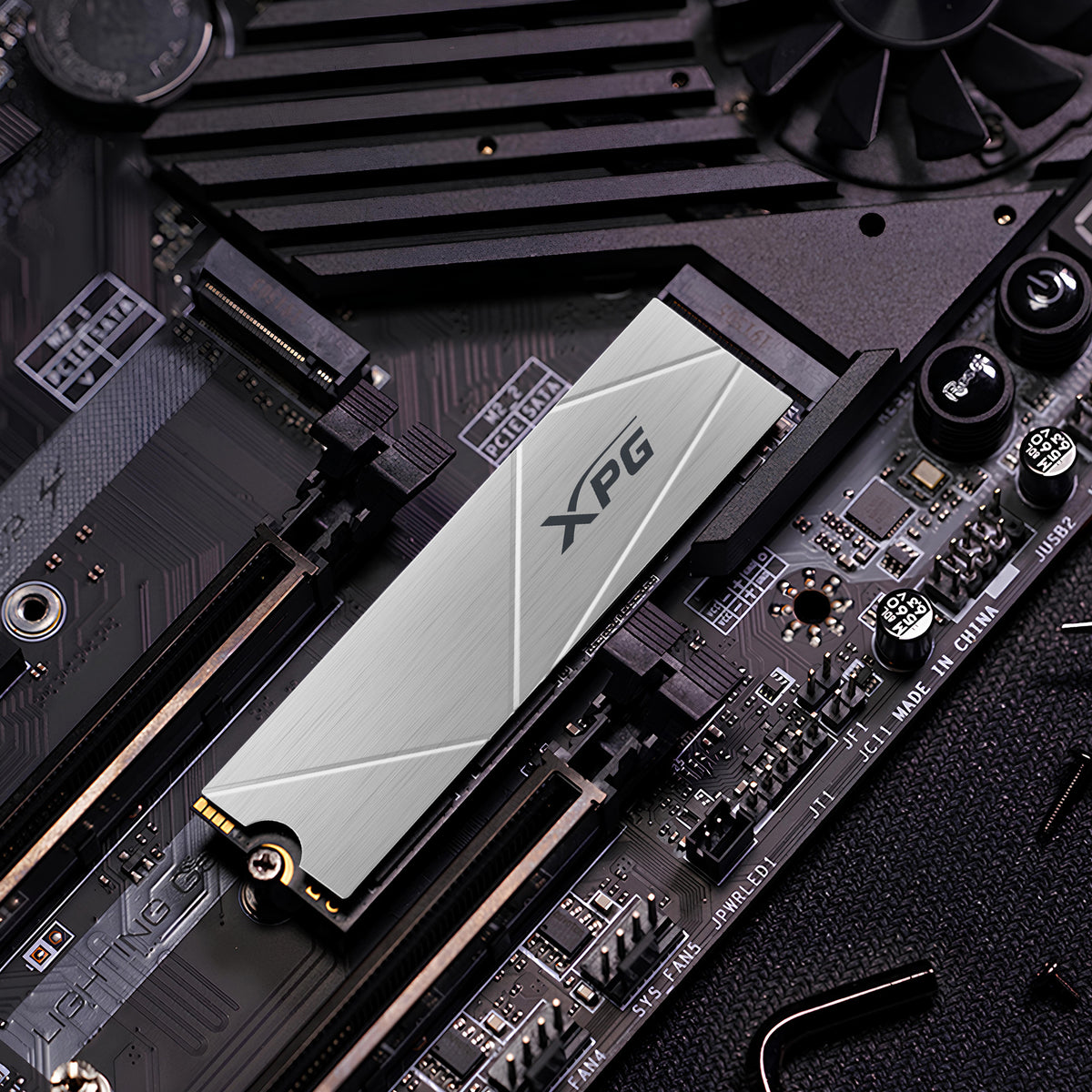 Disco SSD ADATA XPG GAMMIX S60 512GB PCIe Gen4 x4 - imagem 10
