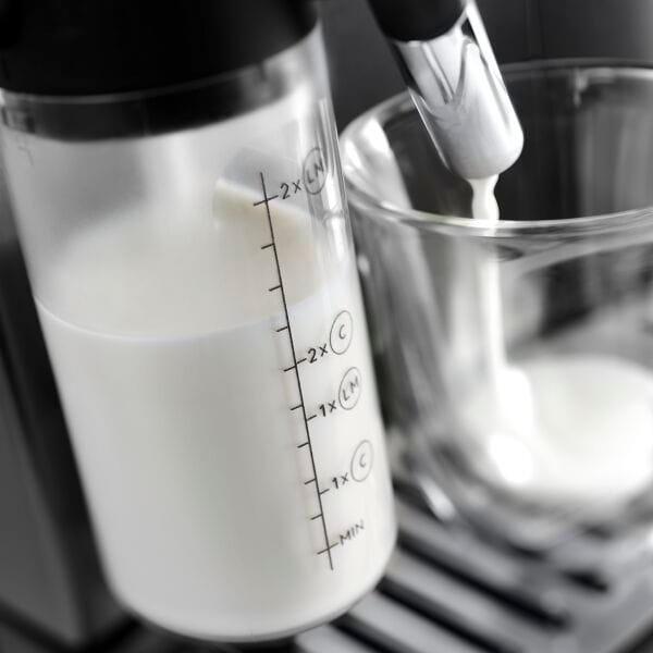 Máquina de Café De’Longhi Magnifica Evo Milk / ECAM290.81.TB preto, titânio - imagem 7