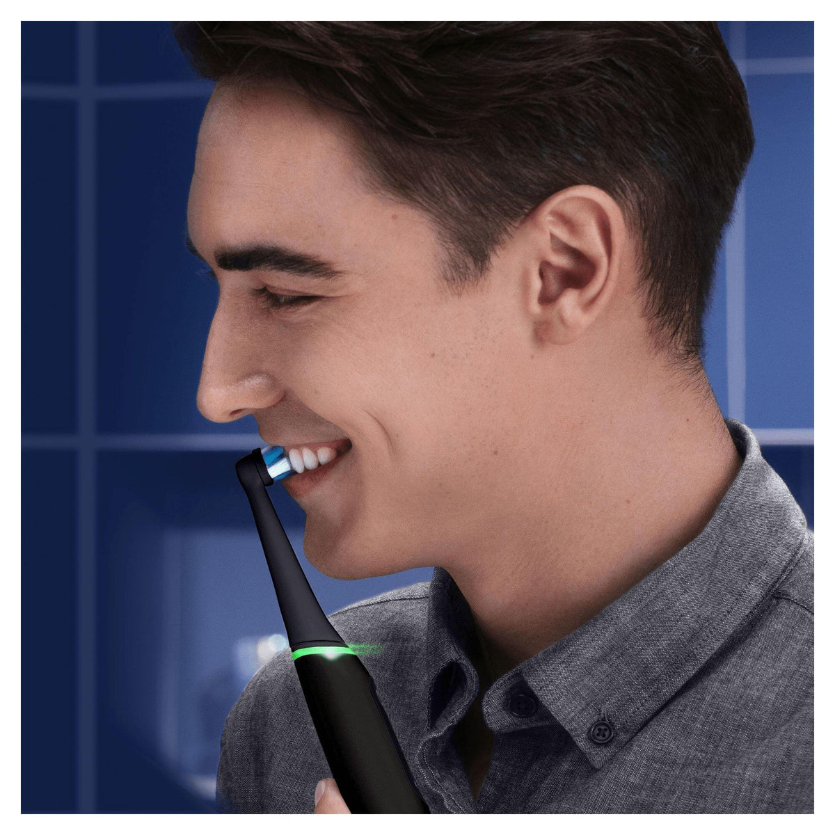 Escova de Dentes Elétrica Oral-B iO Série 6 A.I. / 409120 preto - imagem 5