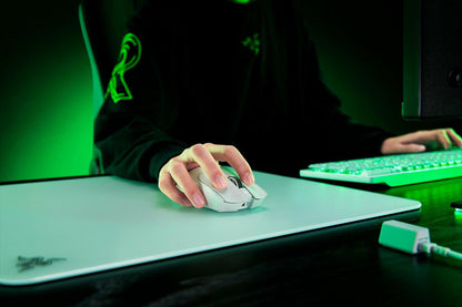 Rato Razer Viper V3 Pro / RZ01-05120200-R3G1 branco - imagem 9